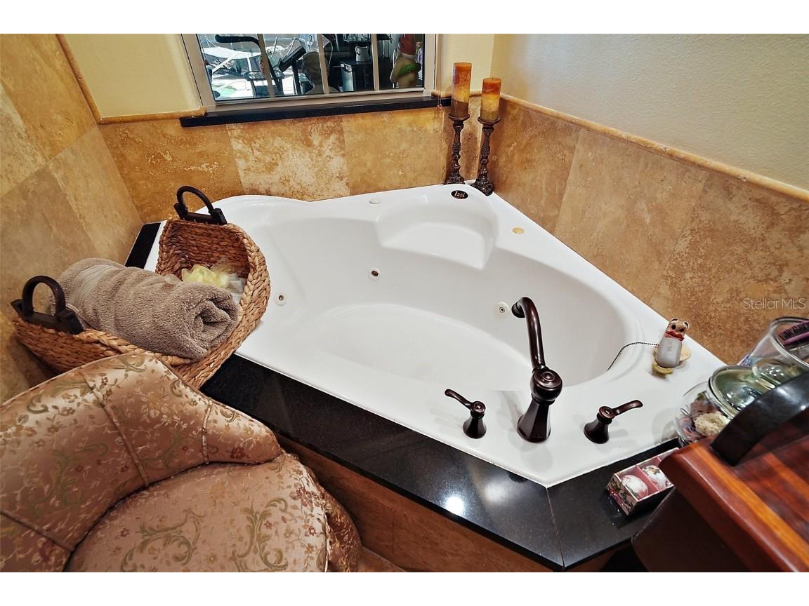 707 S Dixie Drive Howey In The Hills FL 34737 G5097622 image23