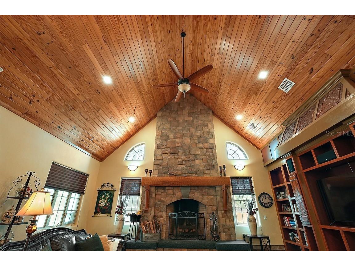 707 S Dixie Drive Howey In The Hills FL 34737 G5097622 image6