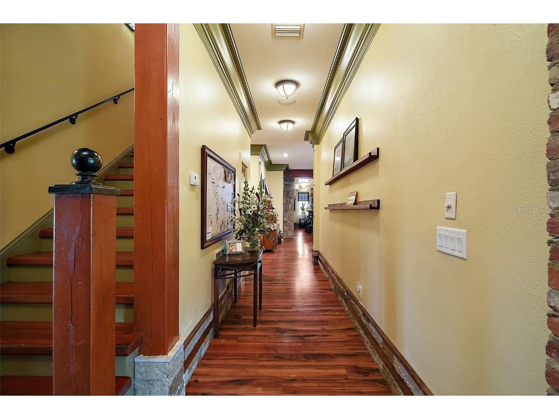 707 S Dixie Drive Howey In The Hills FL 34737 G5097622 image7