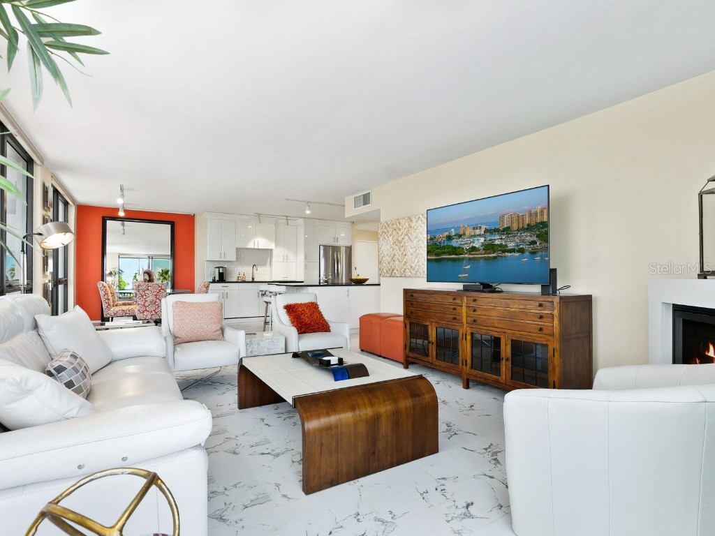 707 S Gulfstream Avenue #301 Sarasota FL 34236 A4653838 image17