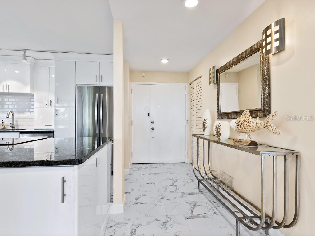 707 S Gulfstream Avenue #301 Sarasota FL 34236 A4653838 image20