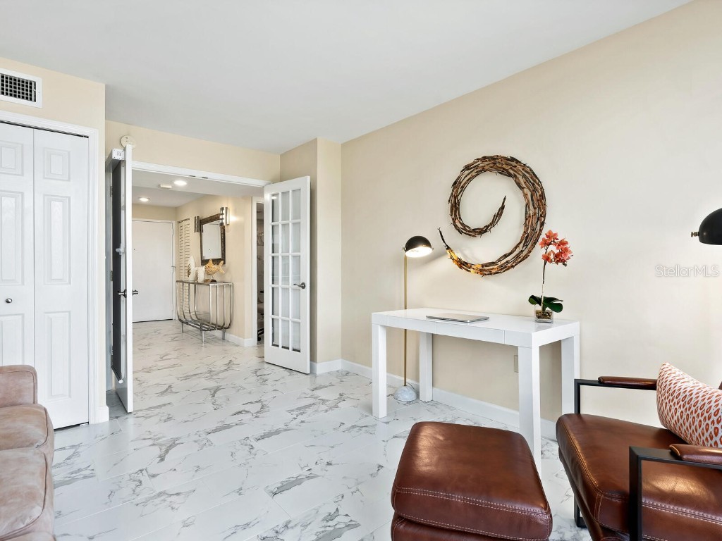 707 S Gulfstream Avenue #301 Sarasota FL 34236 A4653838 image24