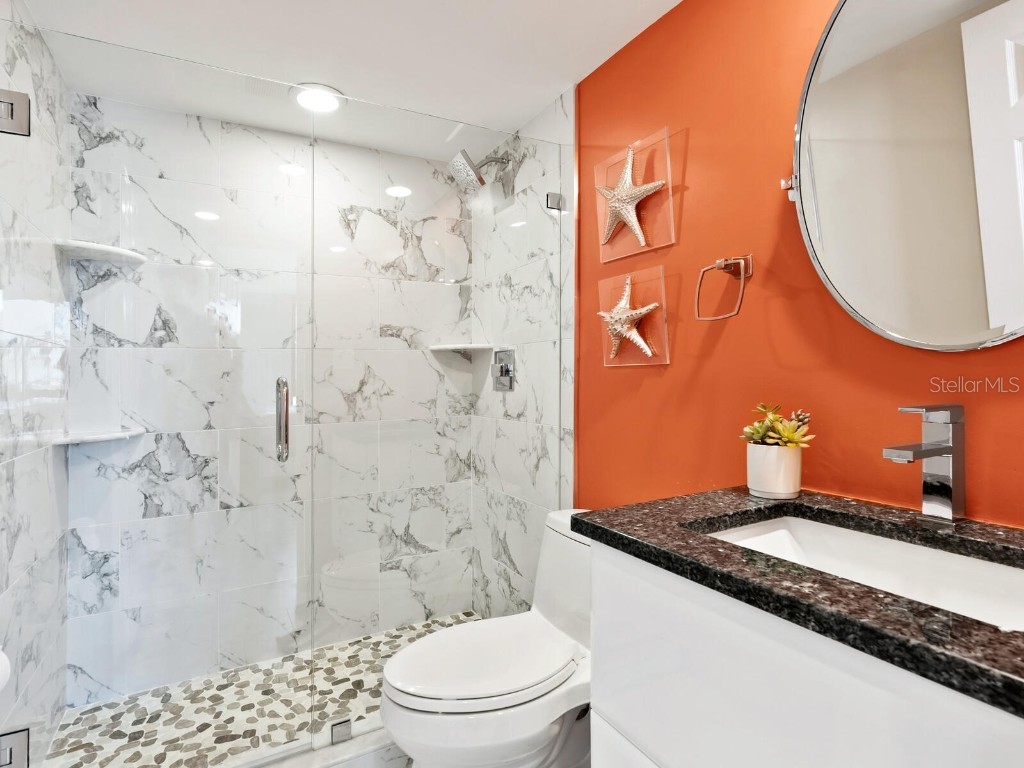 707 S Gulfstream Avenue #301 Sarasota FL 34236 A4653838 image25