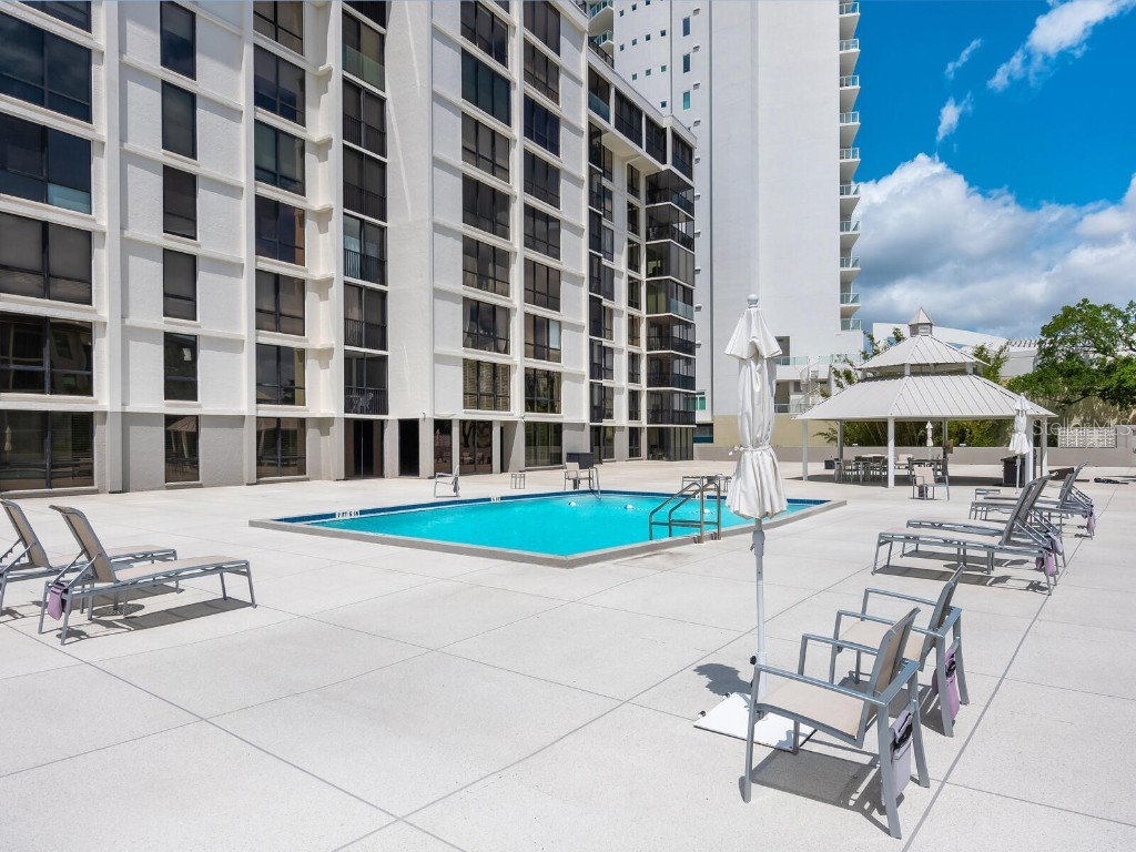 707 S Gulfstream Avenue #301 Sarasota FL 34236 A4653838 image36