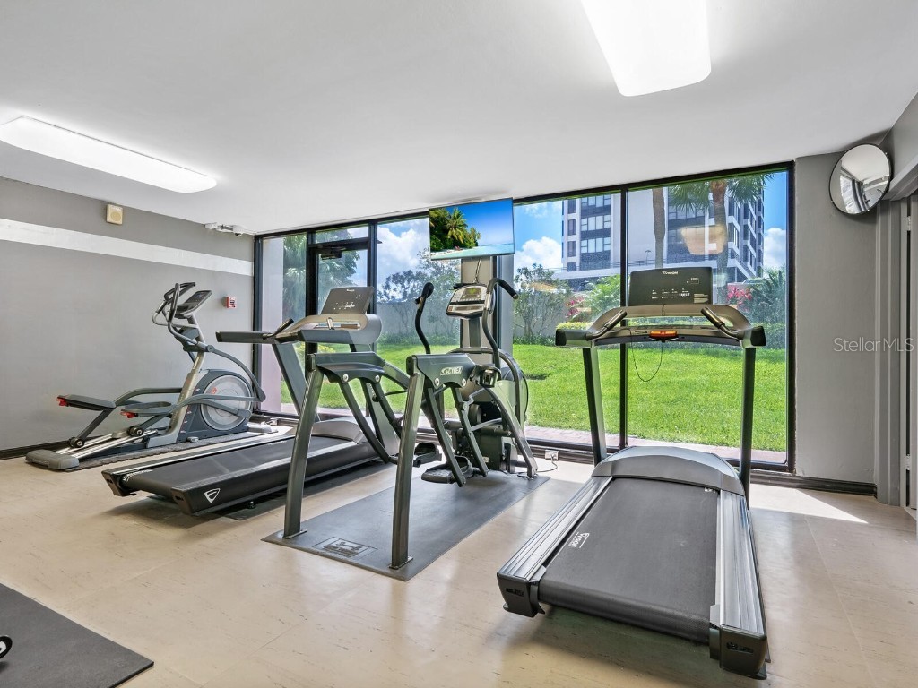 707 S Gulfstream Avenue #301 Sarasota FL 34236 A4653838 image40