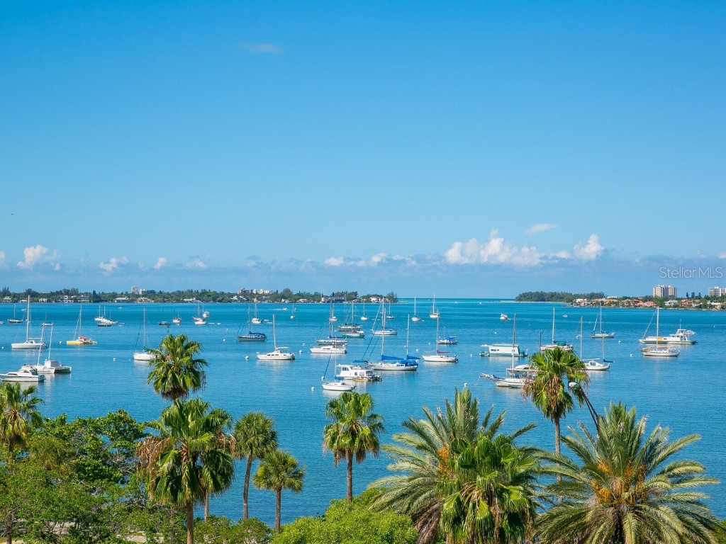 707 S Gulfstream Avenue #301 Sarasota FL 34236 A4653838 image42