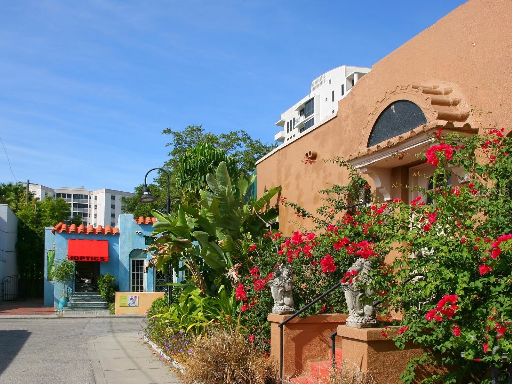 707 S Gulfstream Avenue #301 Sarasota FL 34236 A4653838 image52