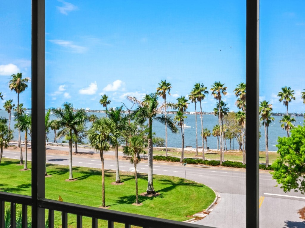 707 S Gulfstream Avenue #301 Sarasota FL 34236 A4653838 image6
