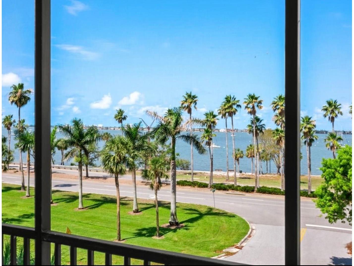 707 S Gulfstream Avenue #301 Sarasota FL 34236 A4680927 image16