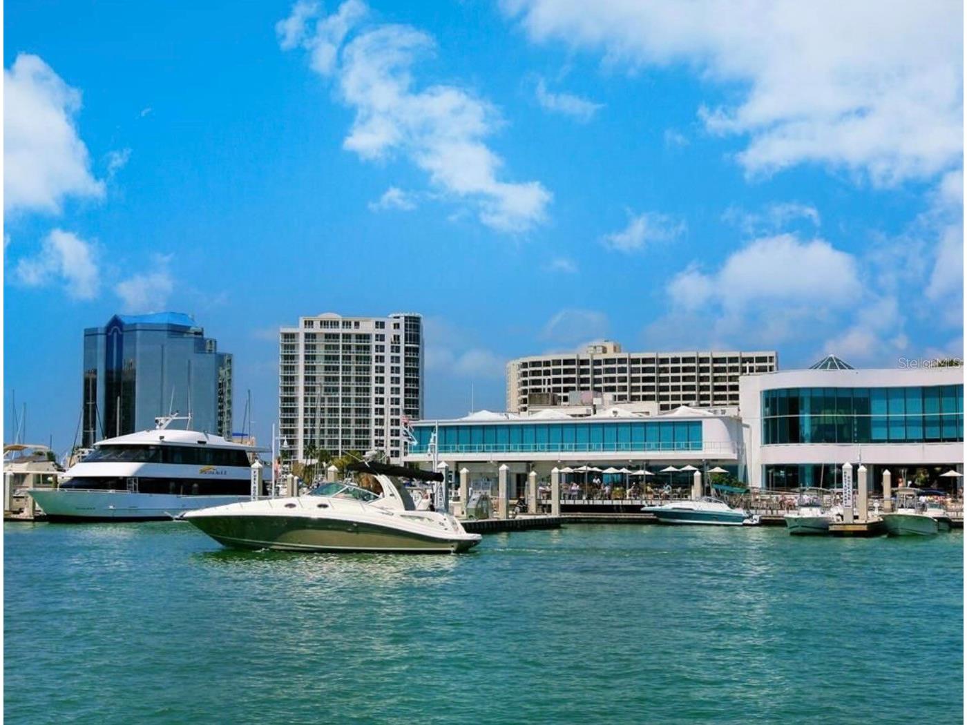 707 S Gulfstream Avenue #301 Sarasota FL 34236 A4680927 image38