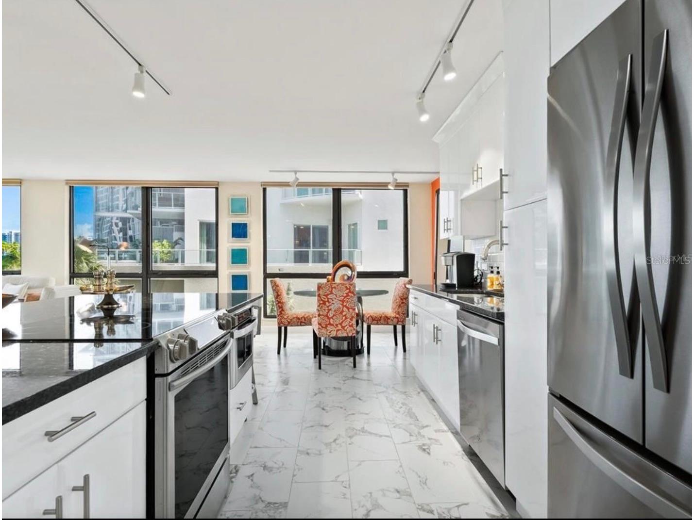 707 S Gulfstream Avenue #301 Sarasota FL 34236 A4680927 image7