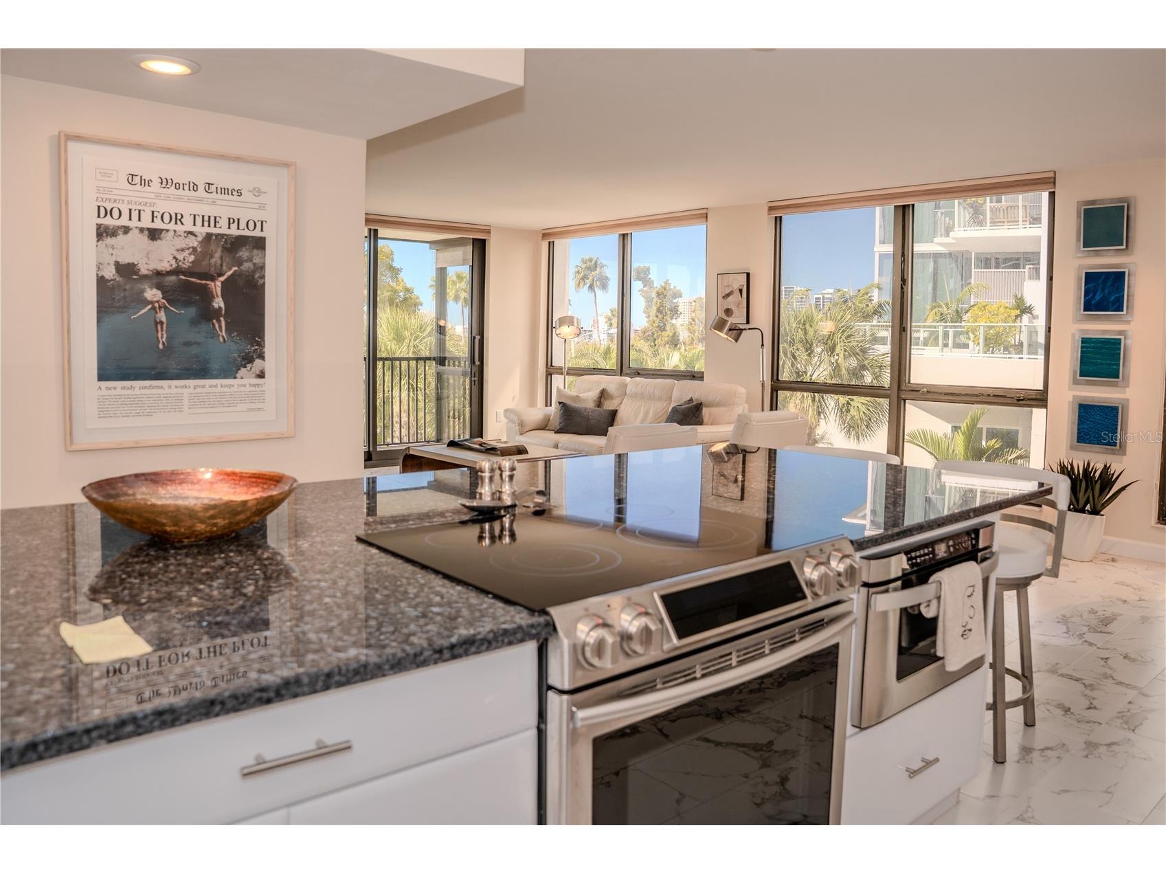 707 S Gulfstream Avenue #301 Sarasota FL 34236 A4680927 image9