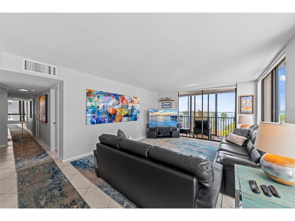 707 S Gulfstream Avenue #501 Sarasota FL 34236 A4648111 image1