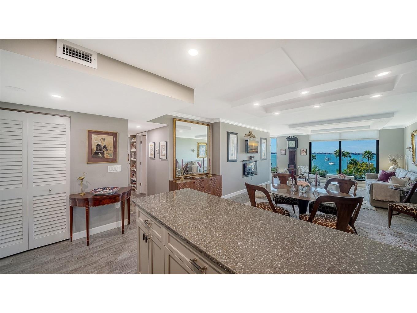 707 S Gulfstream Avenue #505 Sarasota FL 34236 - SARASOTA BAY A4675101 image5