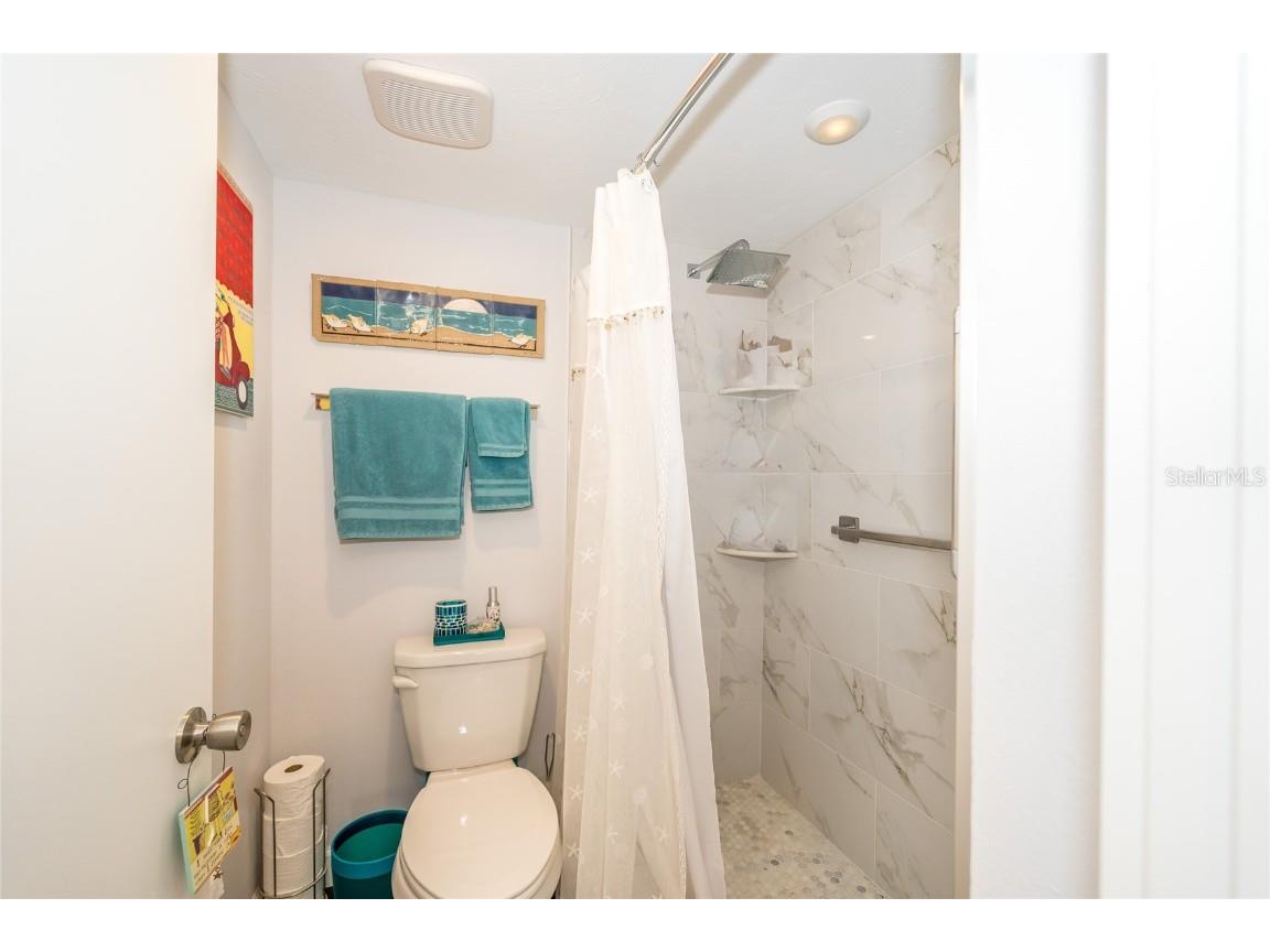 707 S Gulfstream Avenue #602 Sarasota FL 34236 T3544842 image42