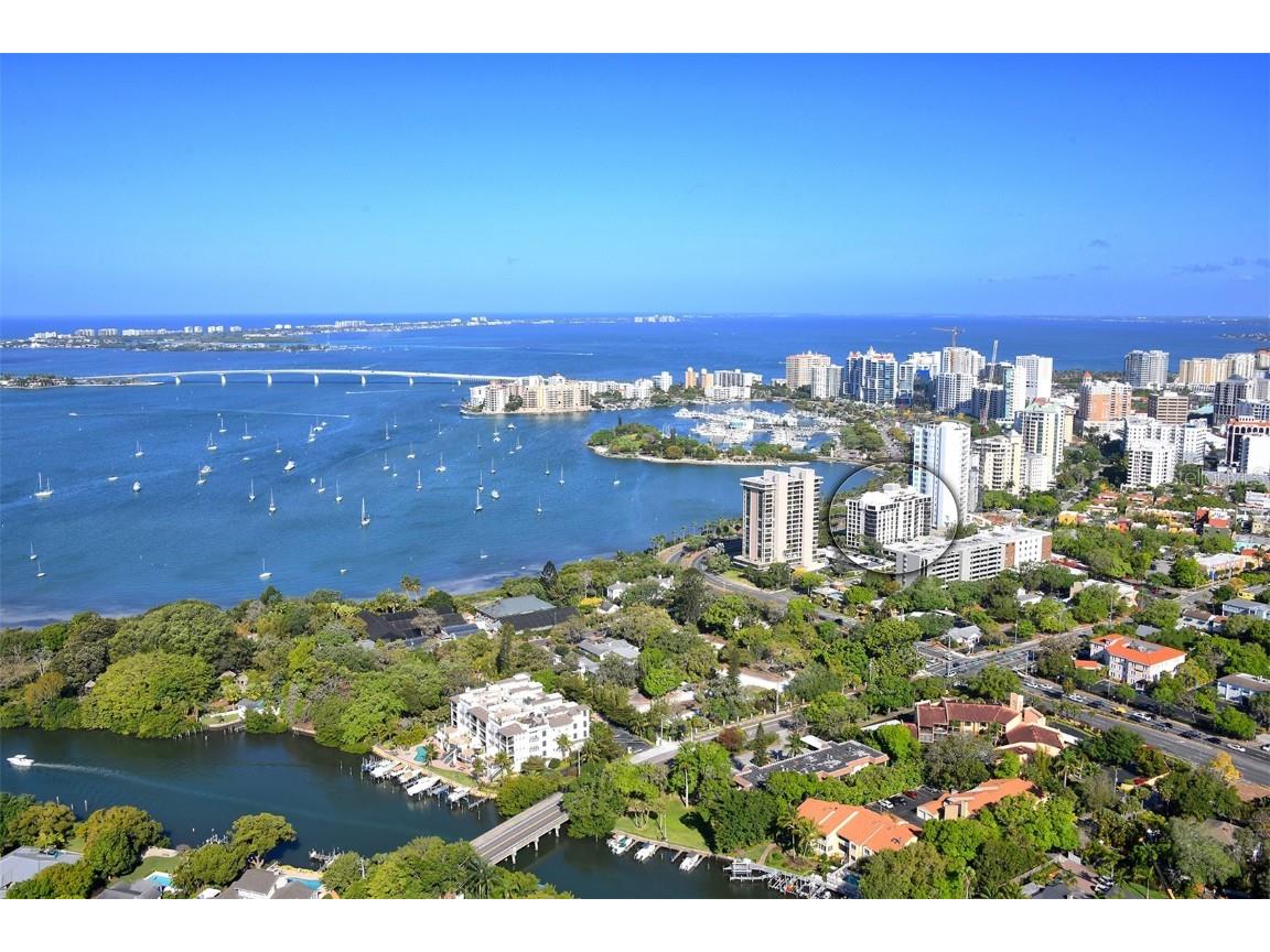 707 S Gulfstream Avenue #703 Sarasota FL 34236 - SARASOTA BAY A4595765 image1