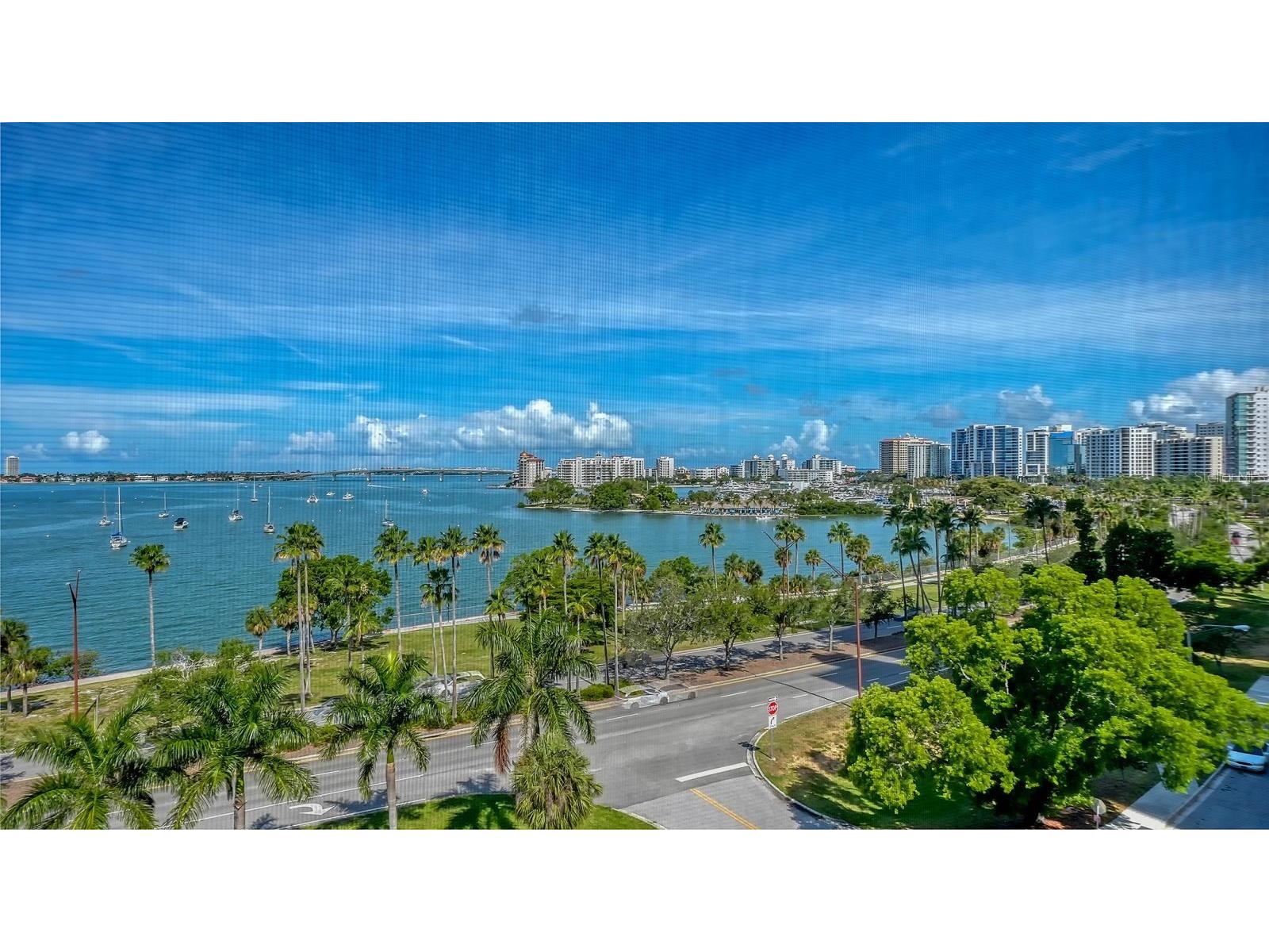 707 S Gulfstream Avenue #705 Sarasota FL 34236 A4696016 image14