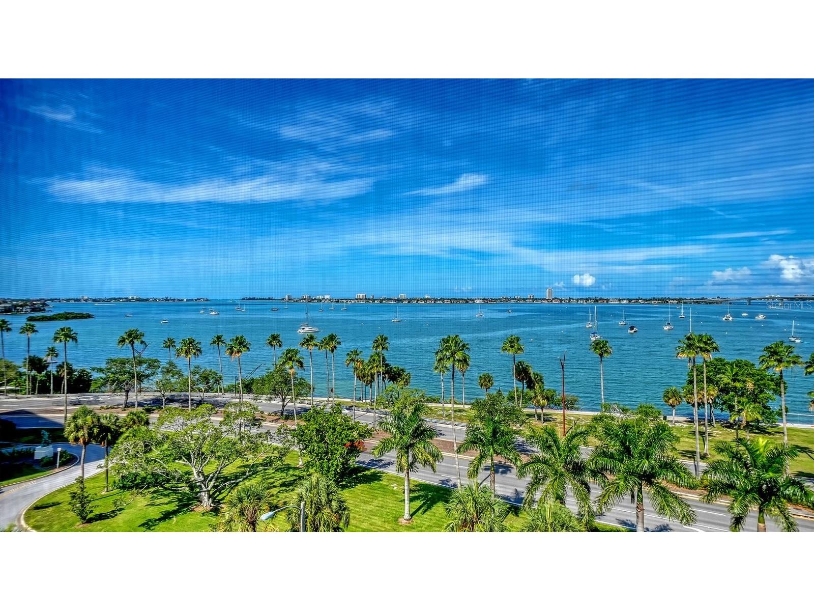 707 S Gulfstream Avenue #705 Sarasota FL 34236 A4696016 image15