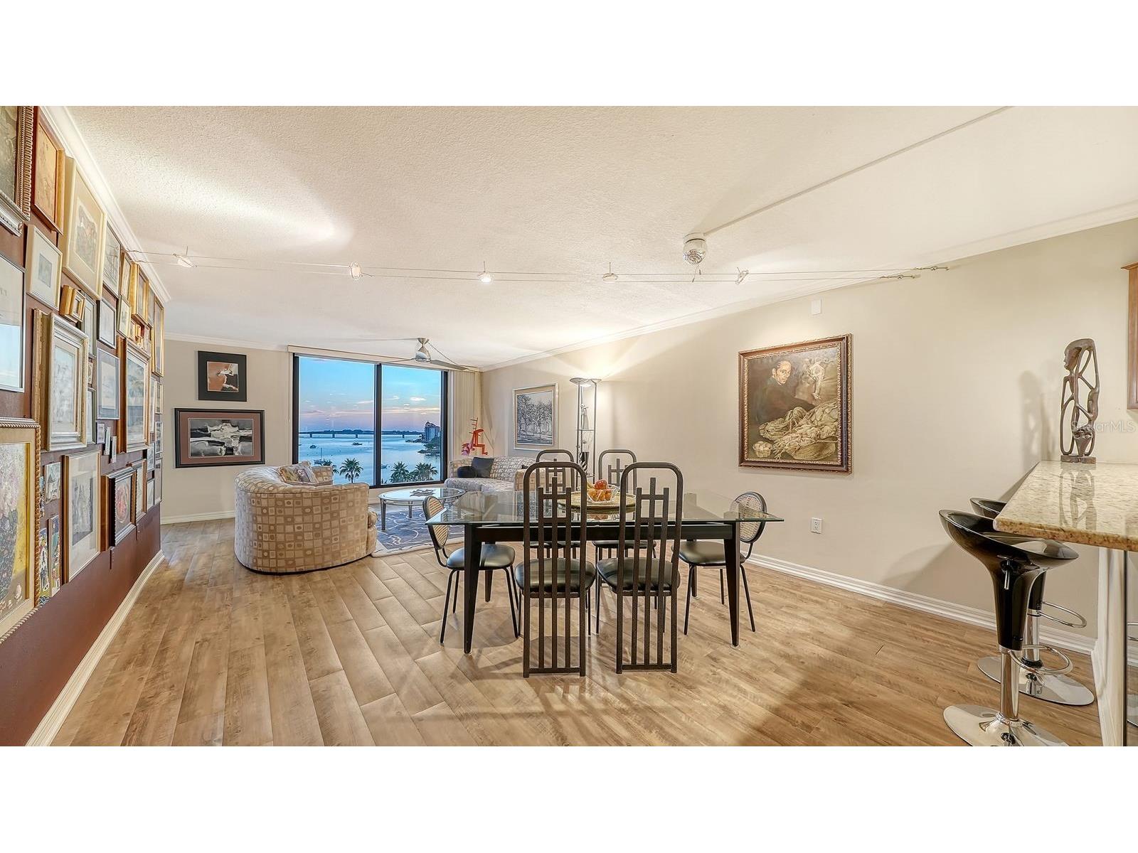 707 S Gulfstream Avenue #705 Sarasota FL 34236 A4696016 image22