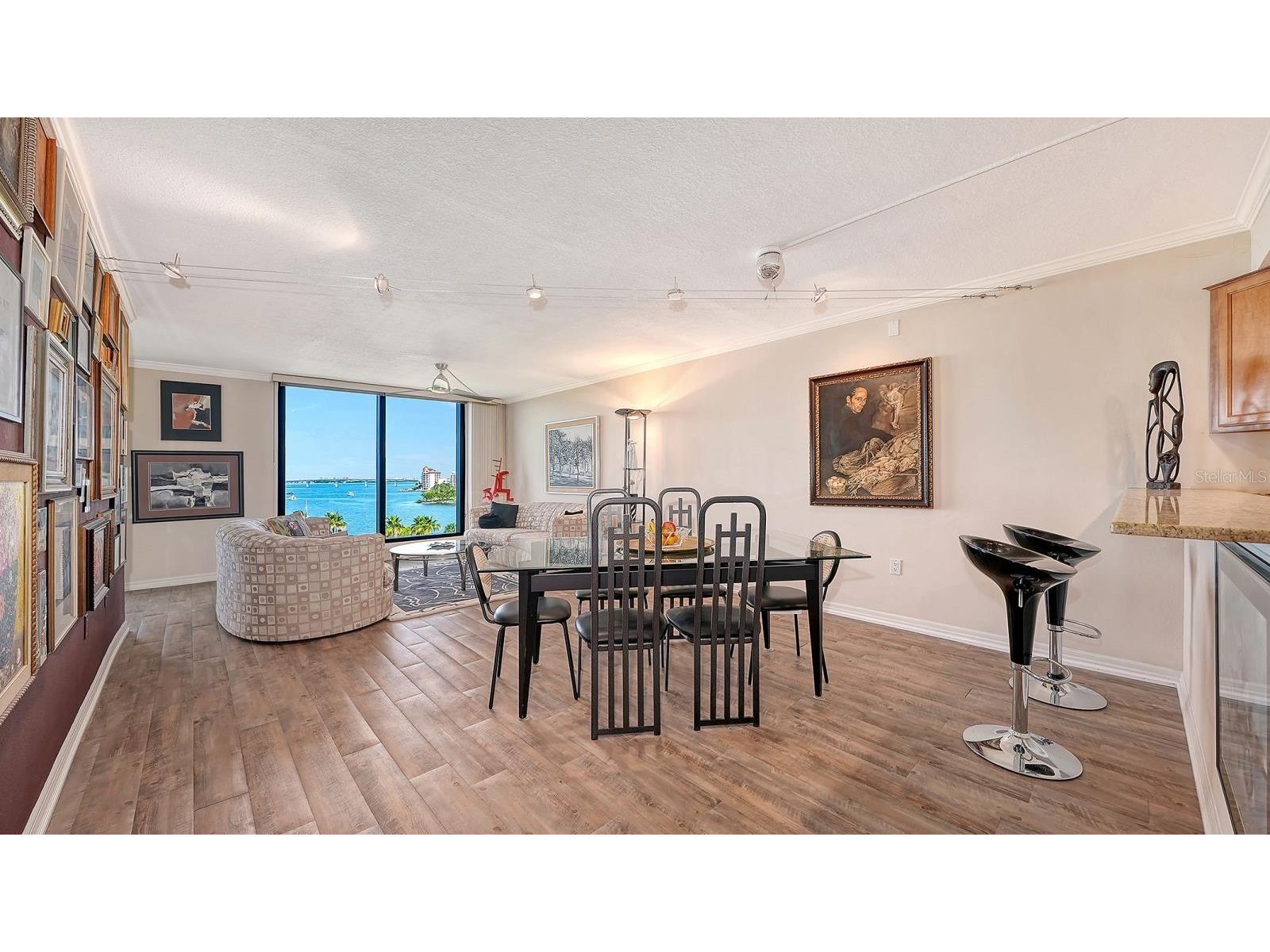 707 S Gulfstream Avenue #705 Sarasota FL 34236 A4696016 image24