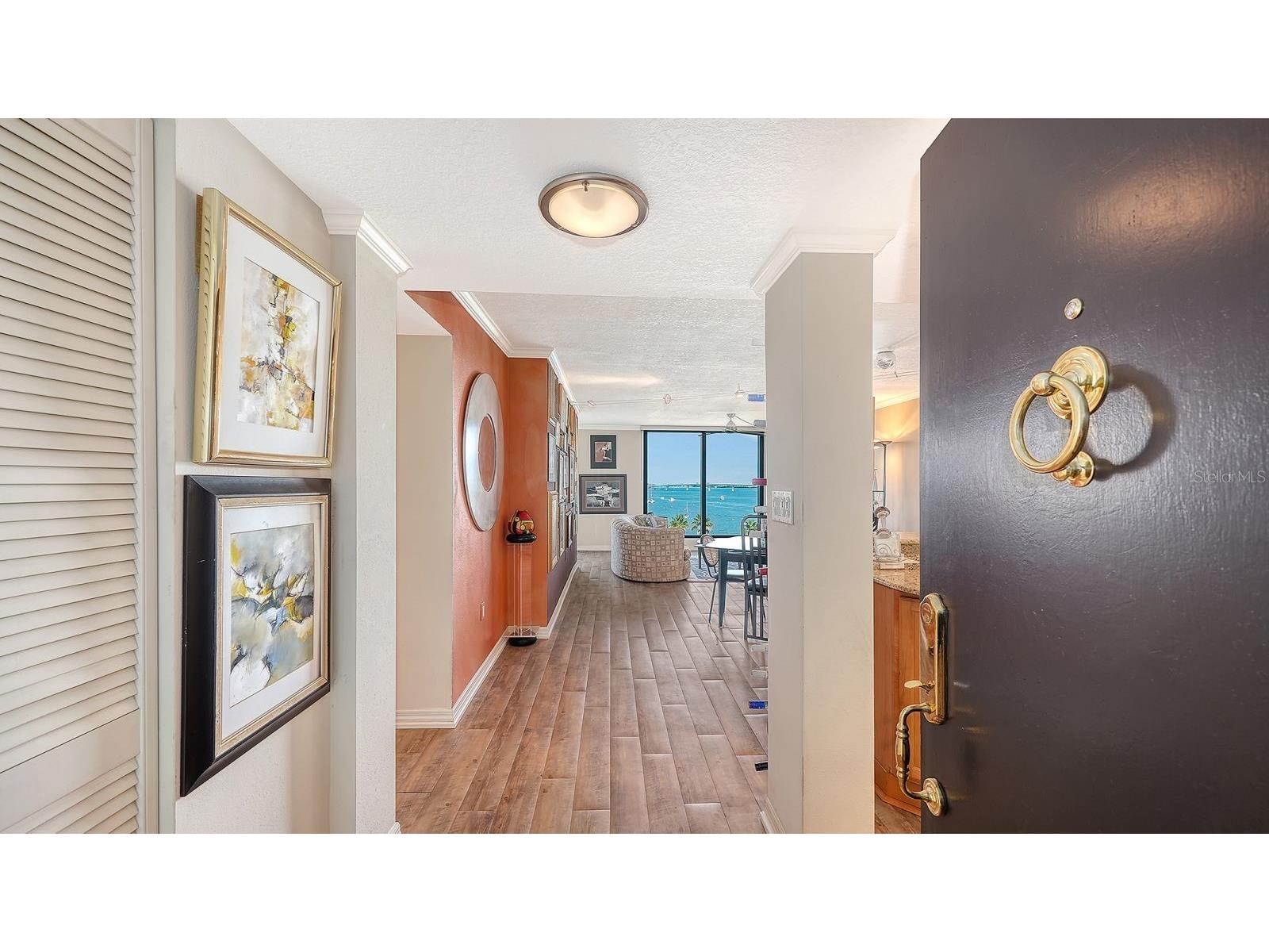707 S Gulfstream Avenue #705 Sarasota FL 34236 A4696016 image4