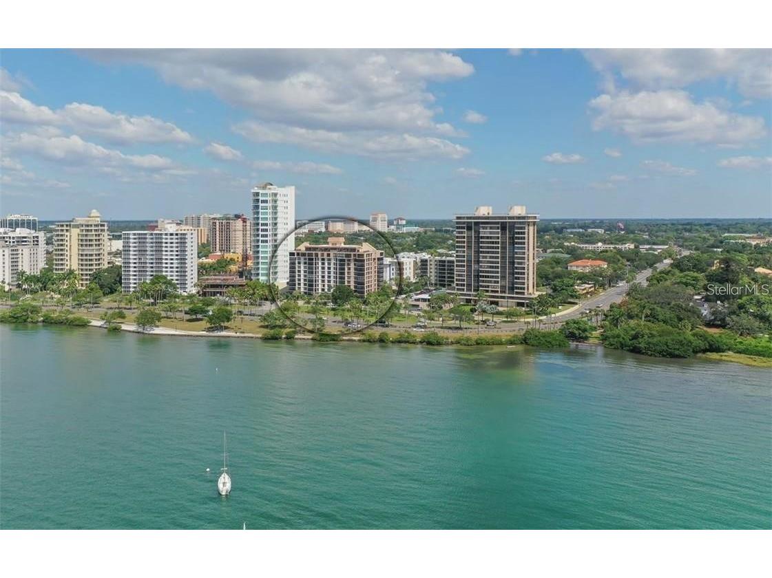 707 S Gulfstream Avenue #707 Sarasota FL 34236 - SARASOTA BAY A4564582 image1