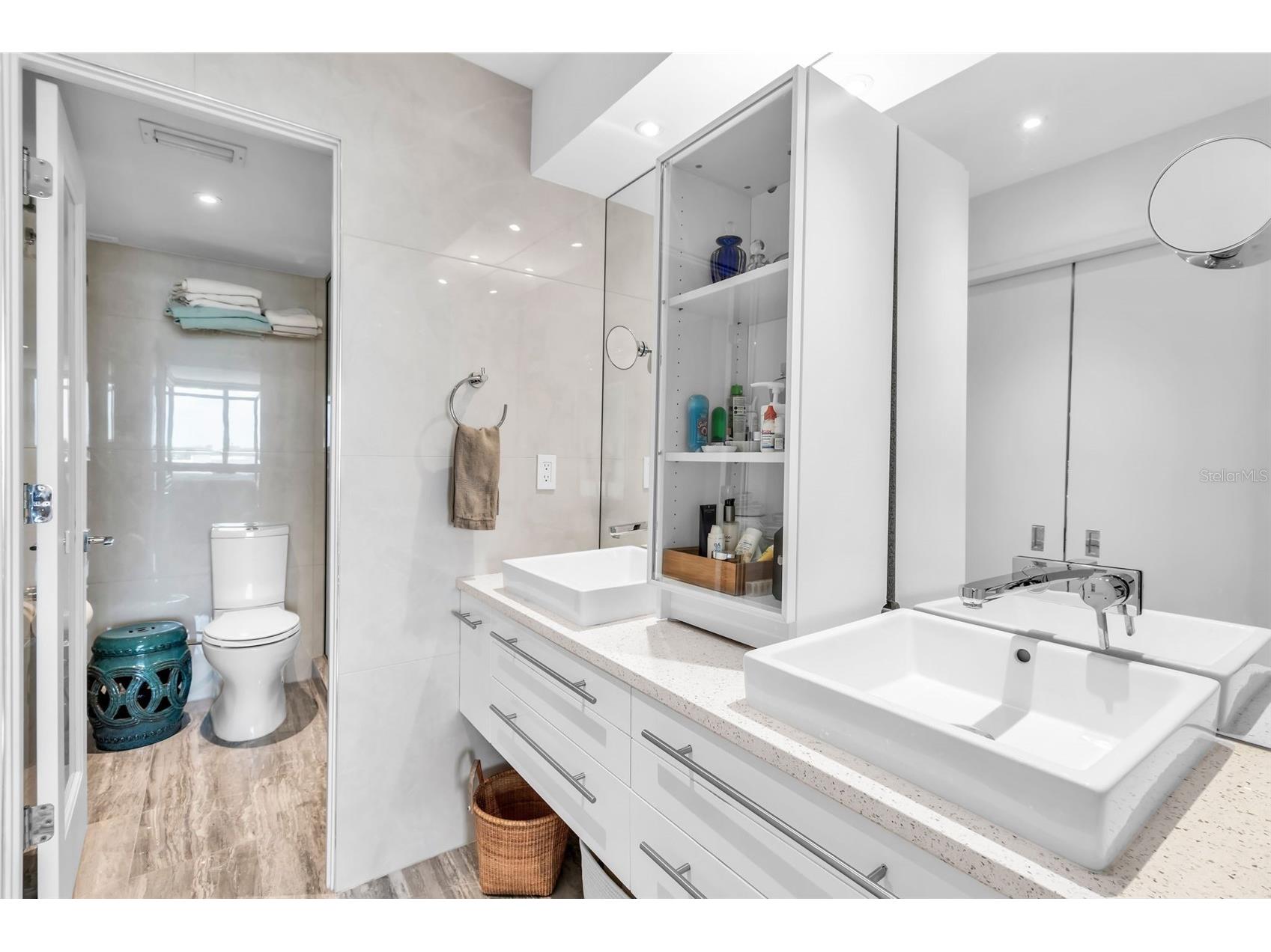 707 S Gulfstream Avenue #802 Sarasota FL 34236 A4686314 image25