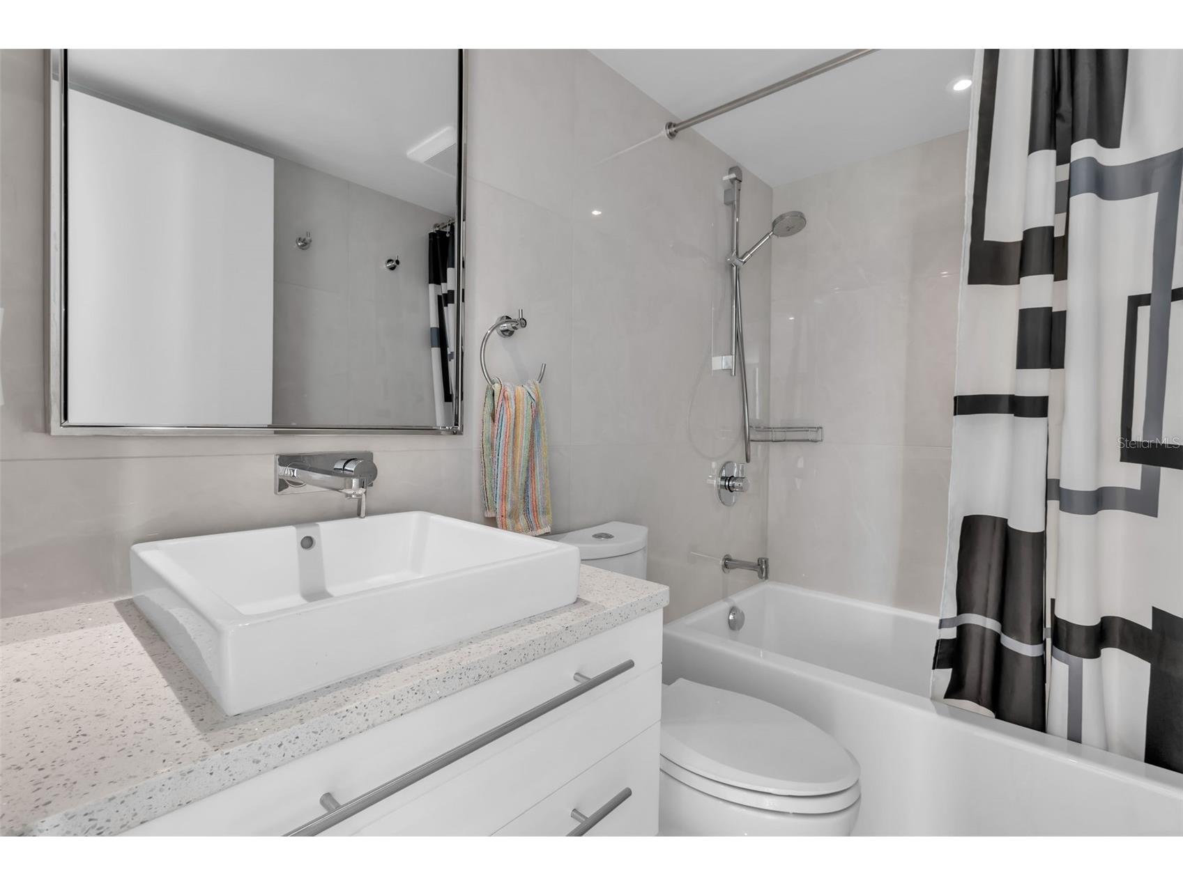 707 S Gulfstream Avenue #802 Sarasota FL 34236 A4686314 image31