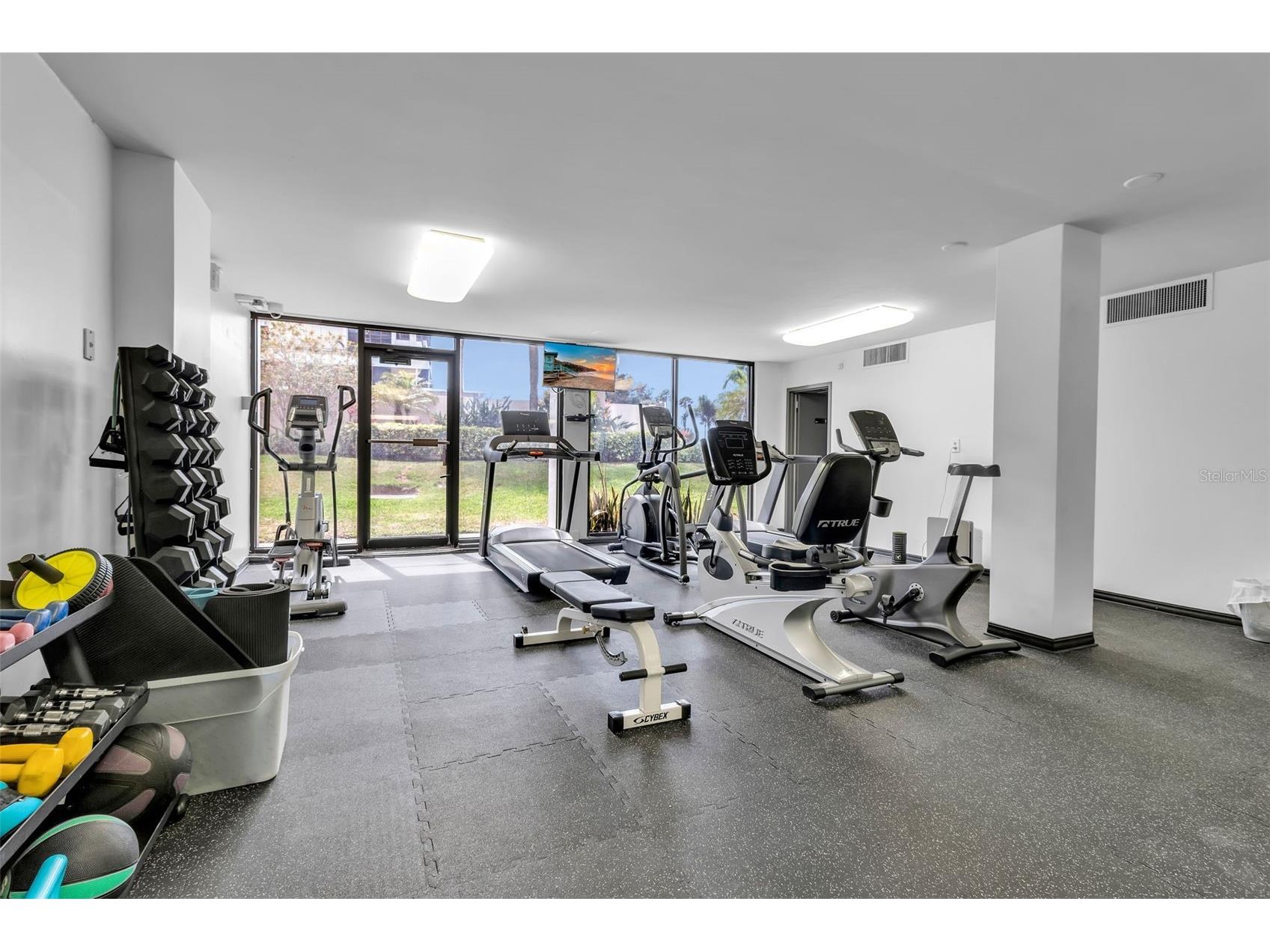 707 S Gulfstream Avenue #802 Sarasota FL 34236 A4686314 image36