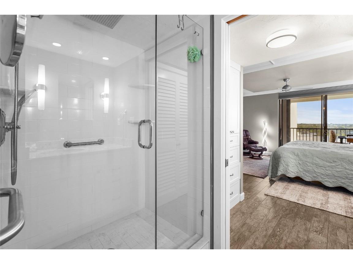 707 S Gulfstream Avenue #906 Sarasota FL 34236 A4676166 image33