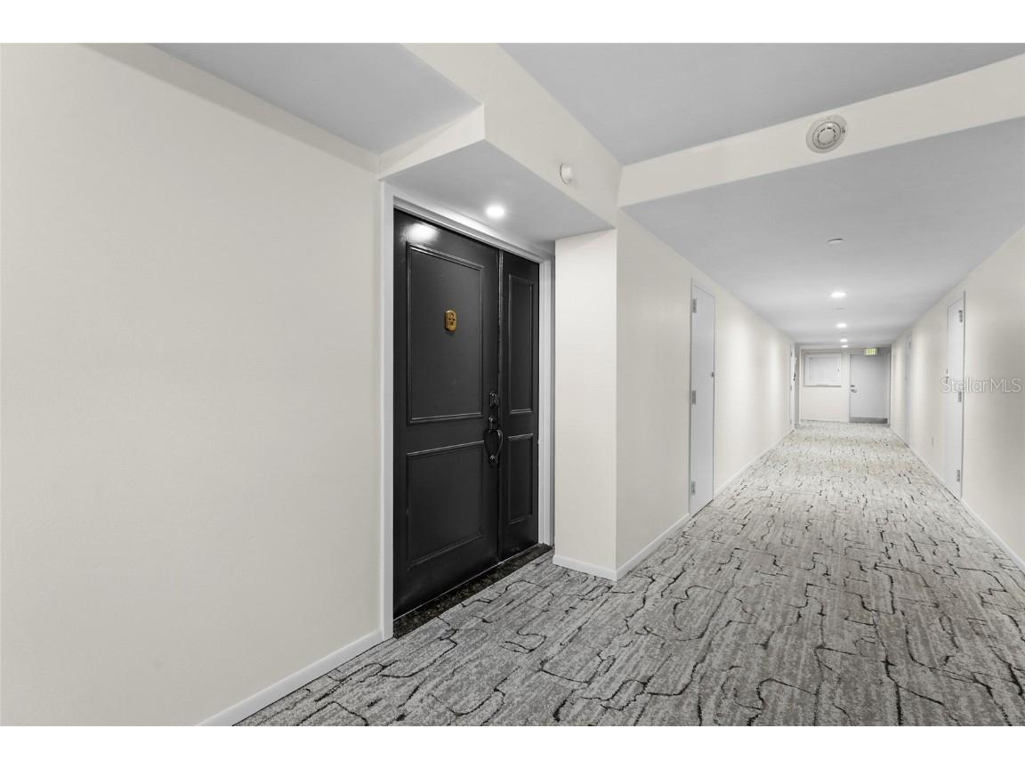 707 S Gulfstream Avenue #906 Sarasota FL 34236 A4676166 image38