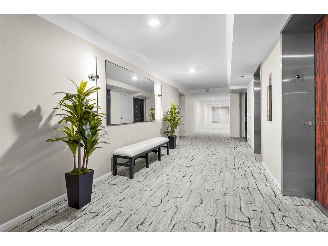 707 S Gulfstream Avenue #906 Sarasota FL 34236 A4676166 image39