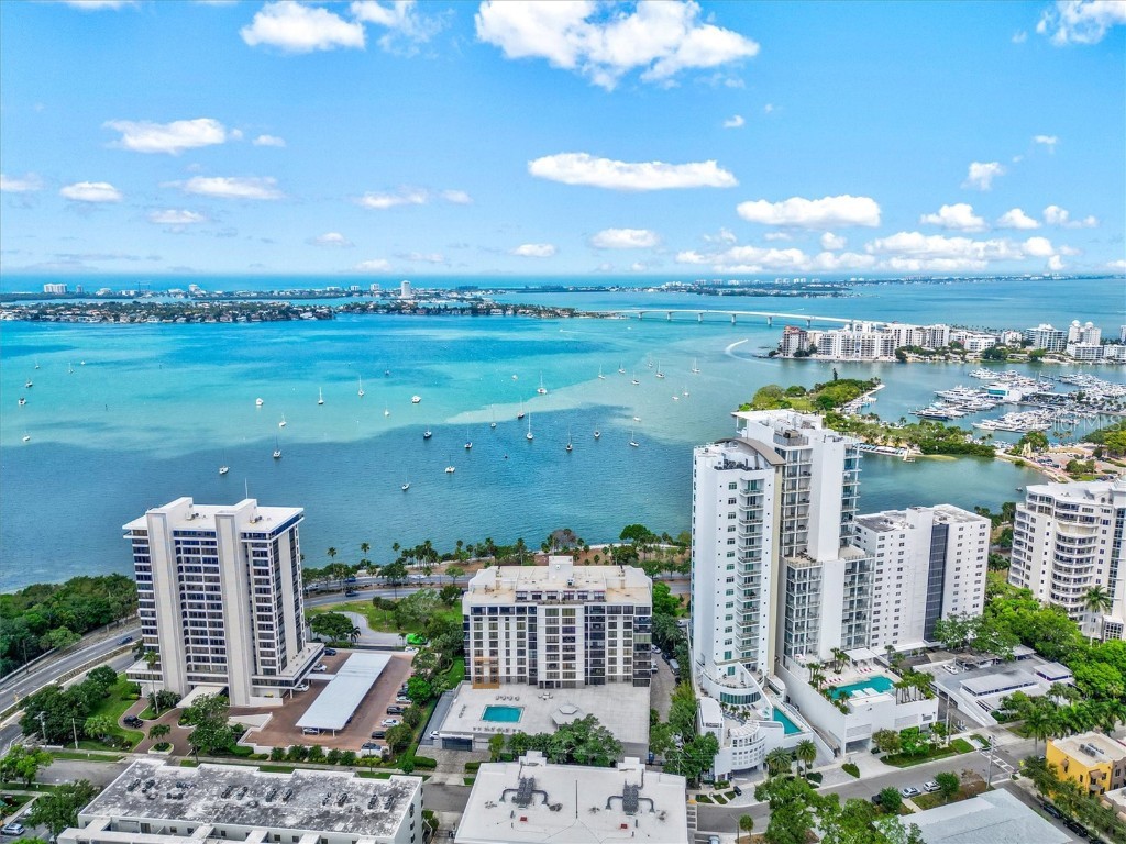 707 S Gulfstream Avenue #906 Sarasota FL 34236 A4676166 image42