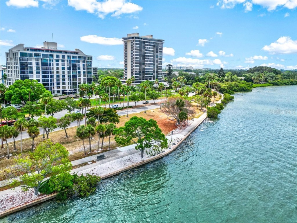 707 S Gulfstream Avenue #906 Sarasota FL 34236 A4676166 image48