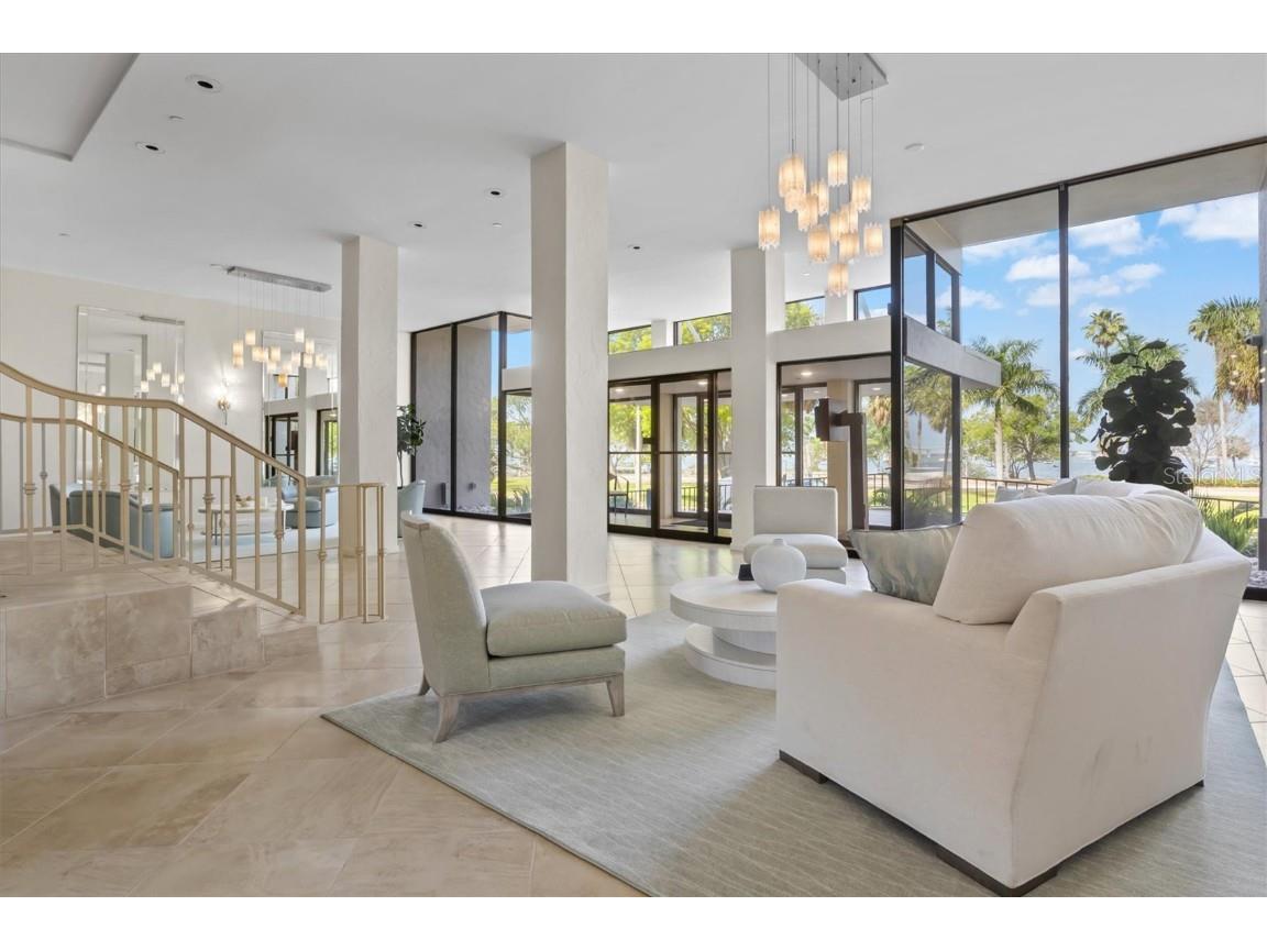 707 S Gulfstream Avenue #906 Sarasota FL 34236 A4676166 image52