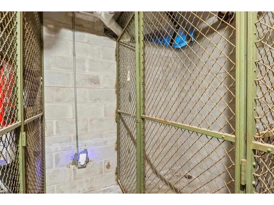 707 S Gulfstream Avenue #906 Sarasota FL 34236 A4676166 image58