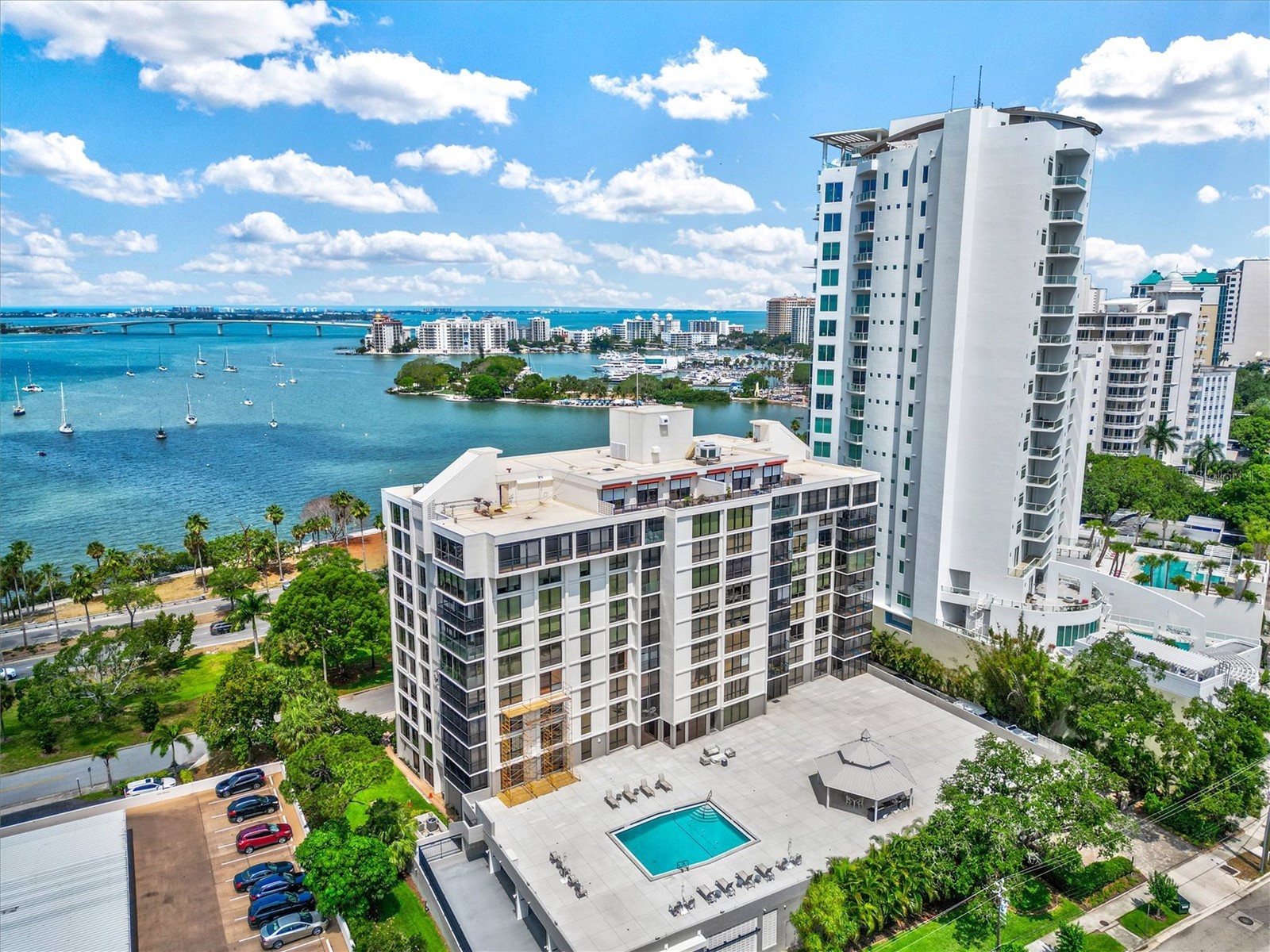 707 S Gulfstream Avenue #906 Sarasota FL 34236 A4694387 image1