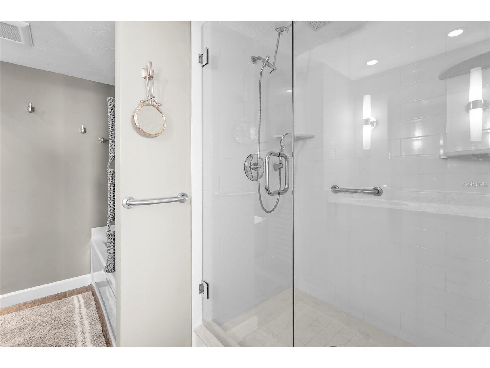 707 S Gulfstream Avenue #906 Sarasota FL 34236 A4694387 image10
