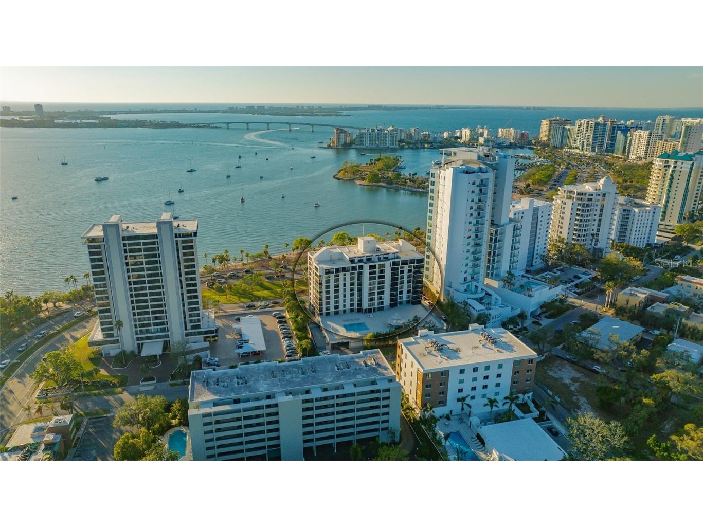 707 S Gulfstream Avenue #907 Sarasota FL 34236 A4631814 image1