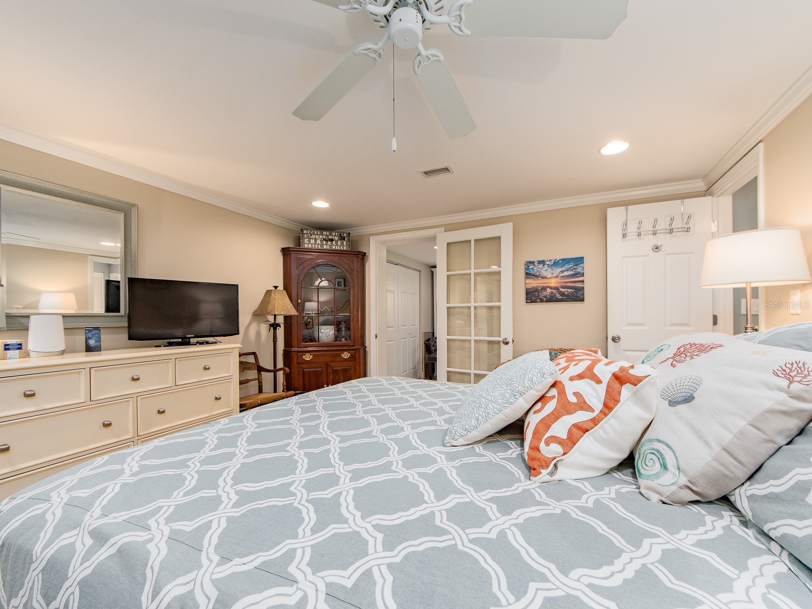 707 Snug Island Clearwater Beach FL 33767 TB8489063 image18