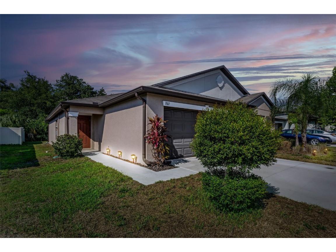 707 Timeless Moss Drive Ruskin FL 33570 U8213495 image1