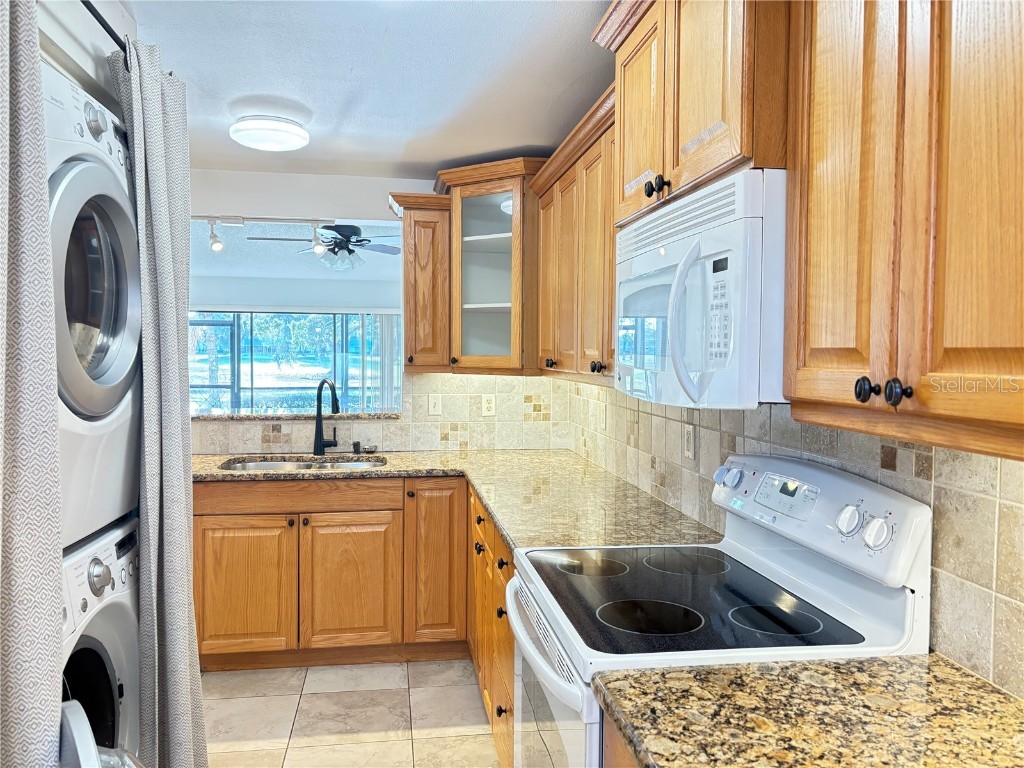 7070 Fairway Bend Lane #174 Sarasota FL 34243 A4670210 image5