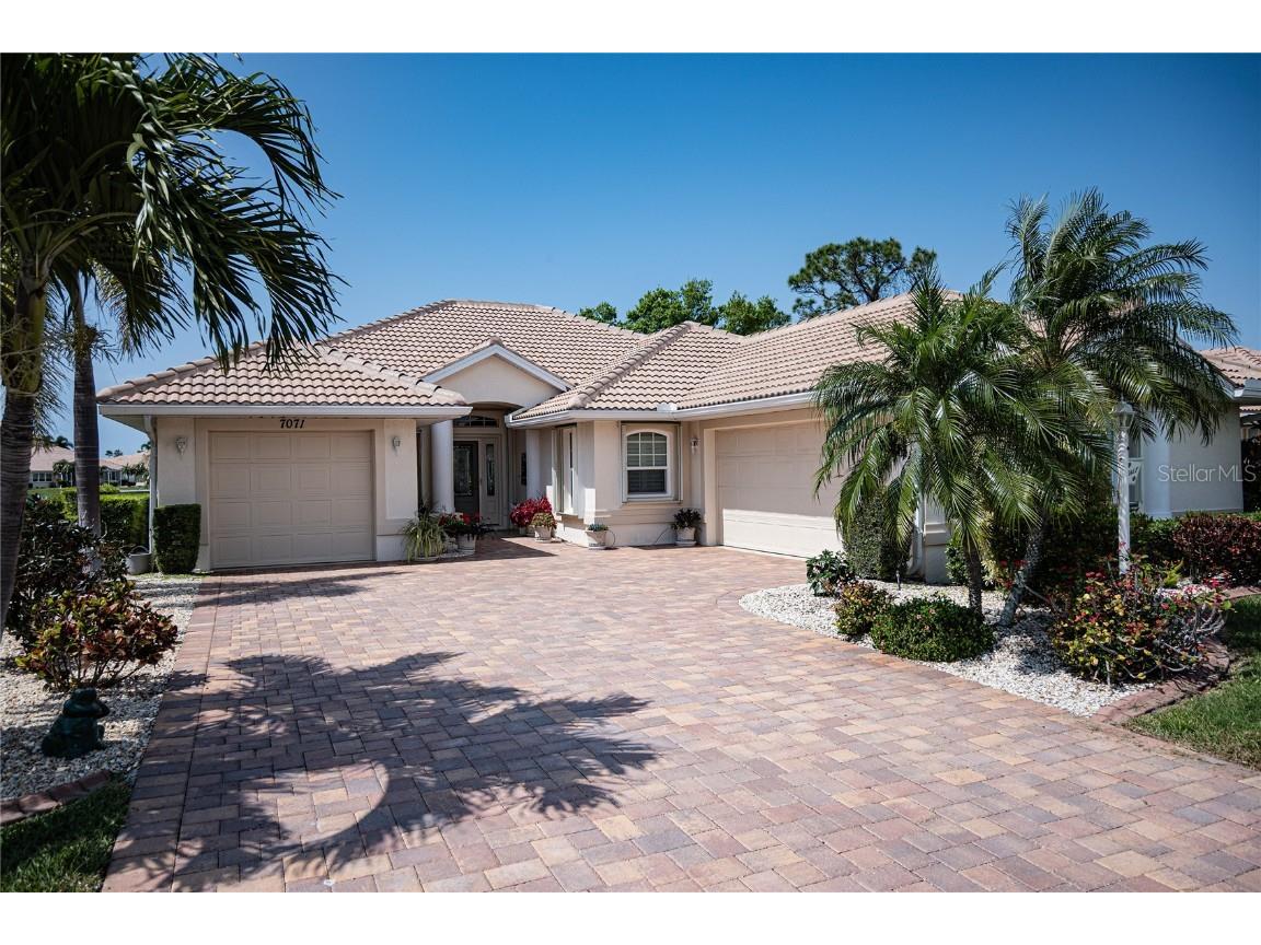 7071 S Lake Dr Englewood FL 34224 A4603059 image1