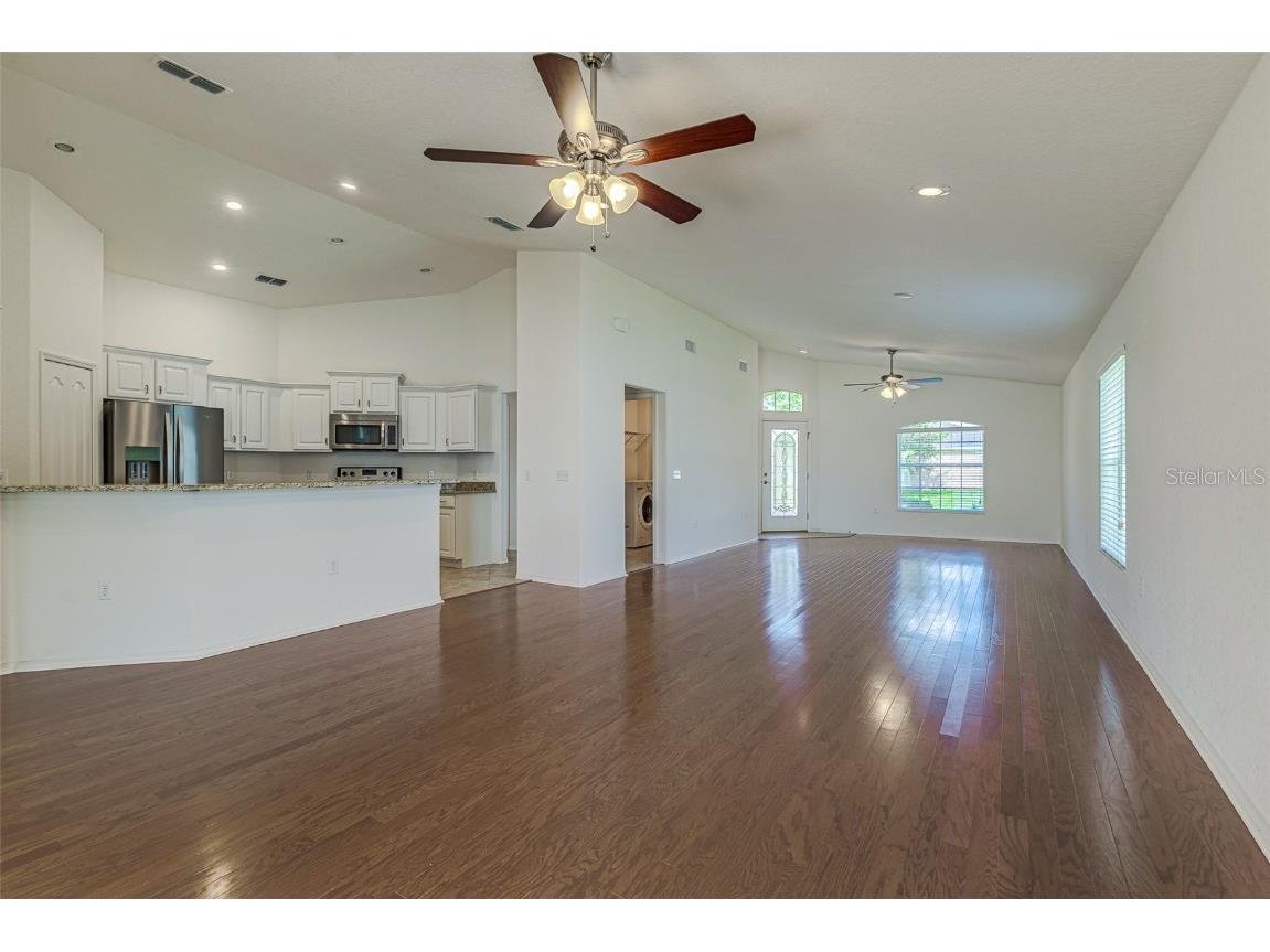 7073 Heatherbrook Drive, Lakeland, FL, 33809 MLS L4945588 Edina Realty