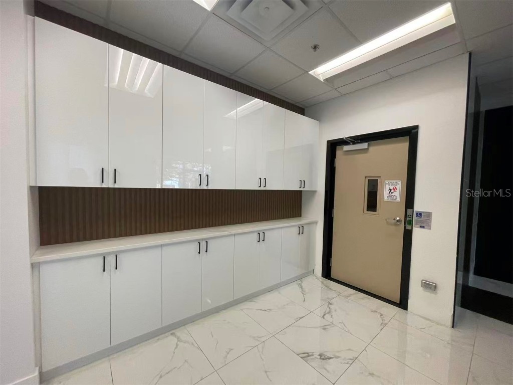 7075 Kingspointe Parkway #9 Orlando FL 32819 O6363654 image4