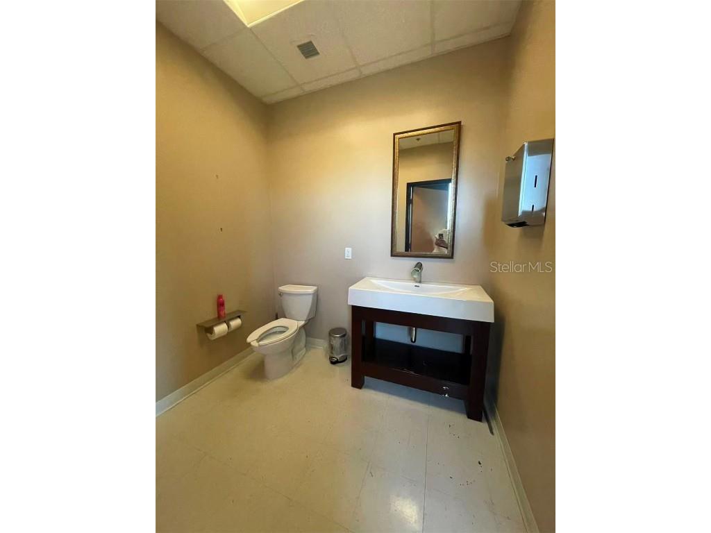 7075 Kingspointe Parkway #9 Orlando FL 32819 O6363654 image49