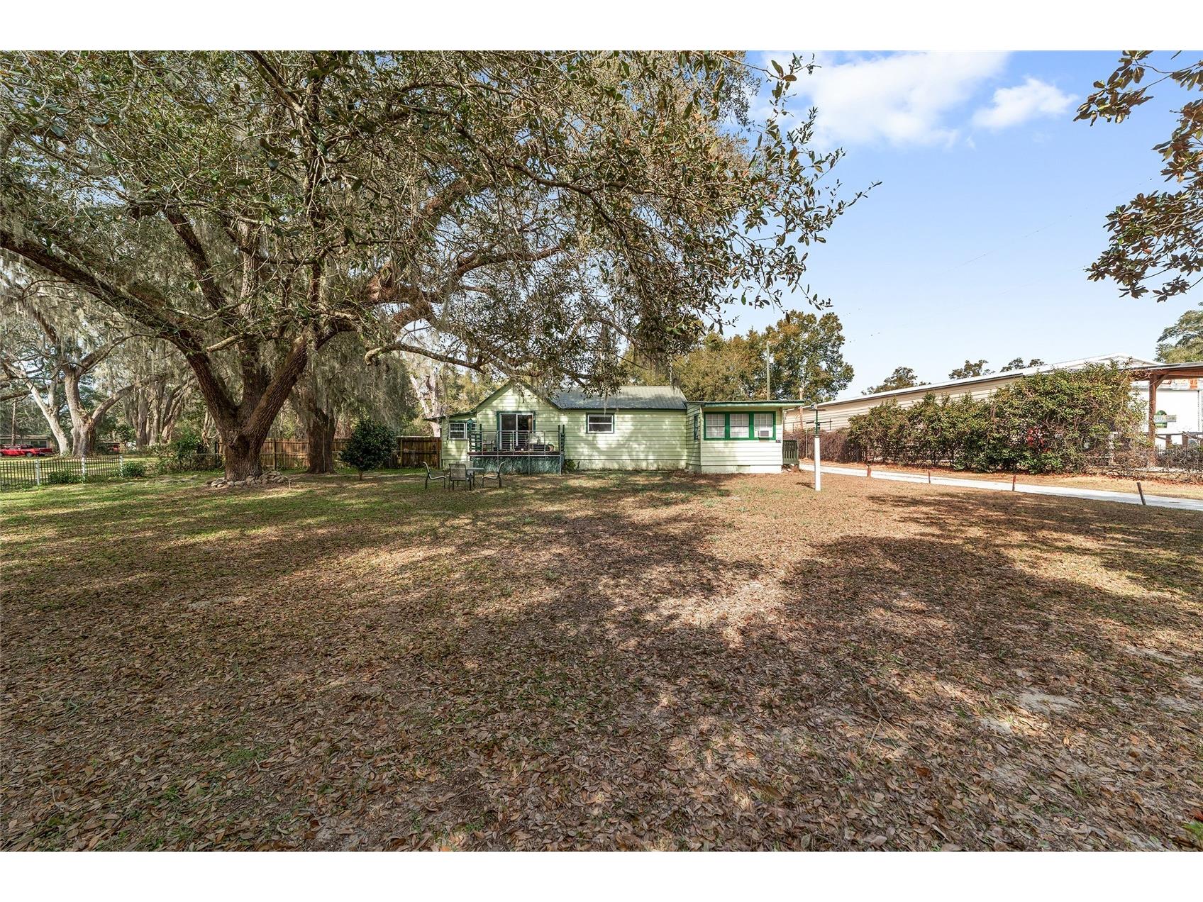 7075 SE Highway 25a Belleview FL 34420 OM718097 image1