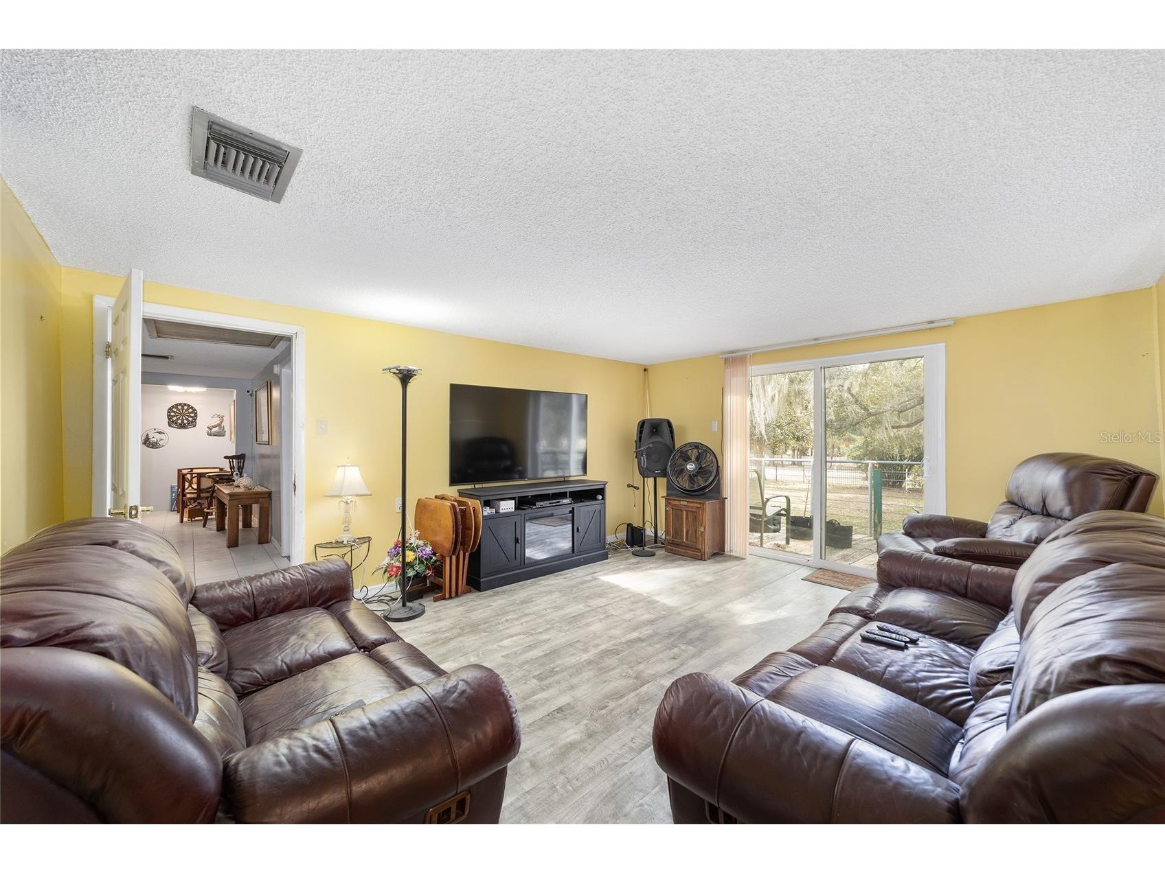 7075 SE Highway 25a Belleview FL 34420 OM718097 image6