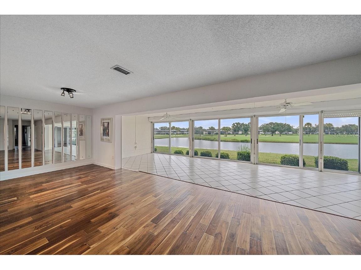 7077 W Country Club Drive N Sarasota FL 34243 A4664588 image12