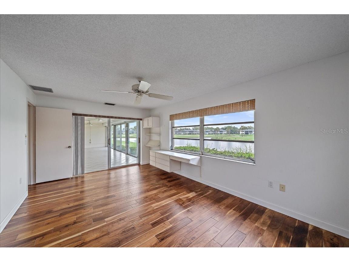 7077 W Country Club Drive N Sarasota FL 34243 A4664588 image18